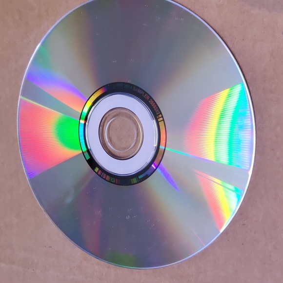 Victory records 2014 Vans warped tour sampler - Picture 3 of 4